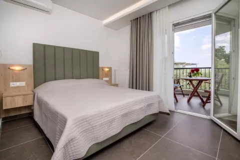 Deluxe apartment with sea view